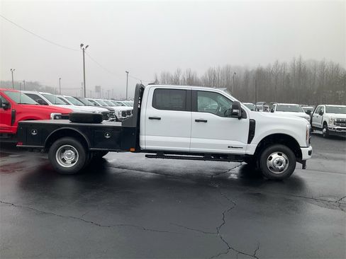 New 2026 Ford F350 XL w/ STX Appearance Package image 4