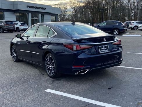 Certified 2023 Lexus ES 350 w/ Premium Package image 7