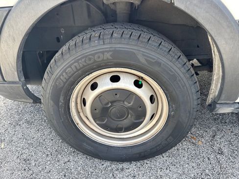 Used 2015 Ford Transit 250 130 Low Roof image 11