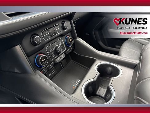 Used 2021 Chevrolet Tahoe Z71 w/ Z71 Signature Package image 23