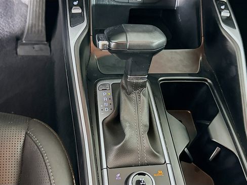 Used 2024 Kia Sorento S image 25