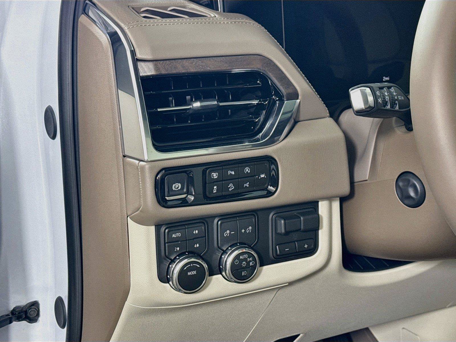 New 2027 GMC Yukon Denali w/ Denali Reserve Package AWD/4WD image 4