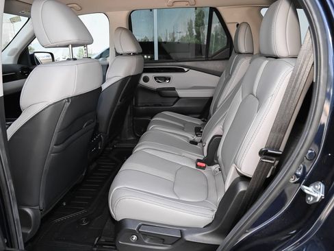 Used 2025 Honda Pilot EX-L image 38