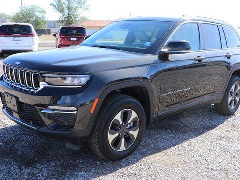 New 2024 Jeep Grand Cherokee Limited 4xe w/ Luxury Tech Group II image 3