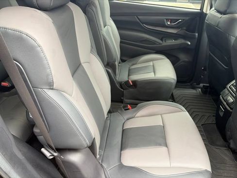 Used 2022 Subaru Ascent Onyx Edition AWD/4WD image 4