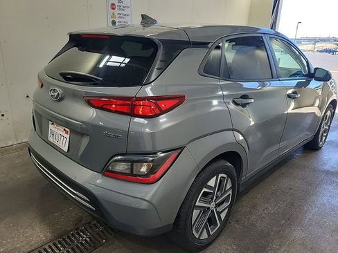 Used 2023 Hyundai Kona SEL FWD image 5