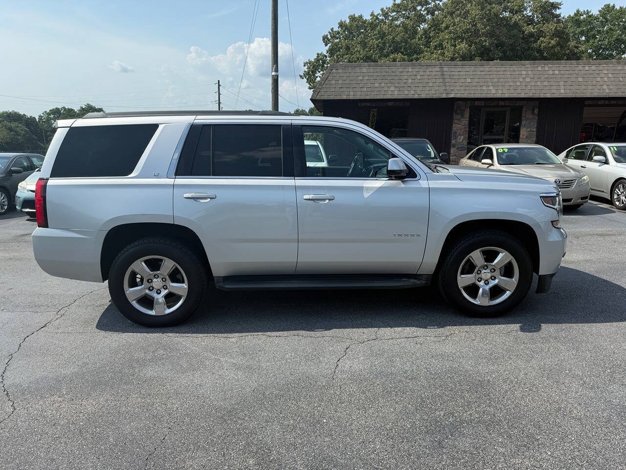 Used 2016 Chevrolet Tahoe LT RWD image 3