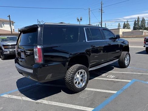 Used 2018 GMC Yukon XL SLT AWD/4WD image 5