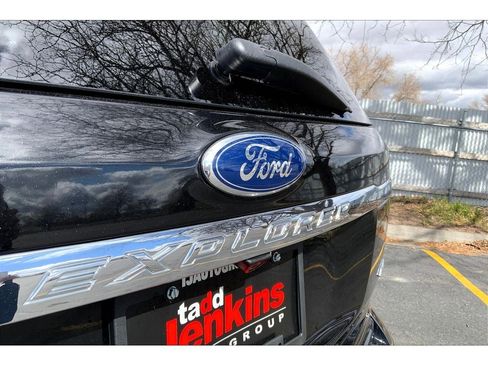 Used 2013 Ford Explorer XLT image 33