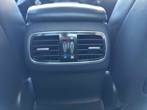 Used 2012 Hyundai Genesis 5.0 RWD image 48