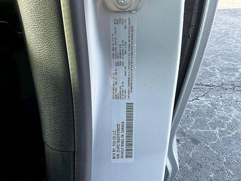 New 2026 Chrysler Pacifica Select FWD image 38