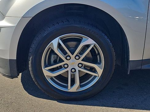 Used 2017 Chevrolet Equinox Premier FWD image 29