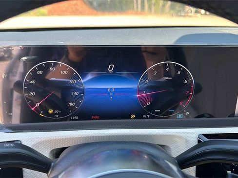 Used 2025 Mercedes-Benz CLA 250 image 14