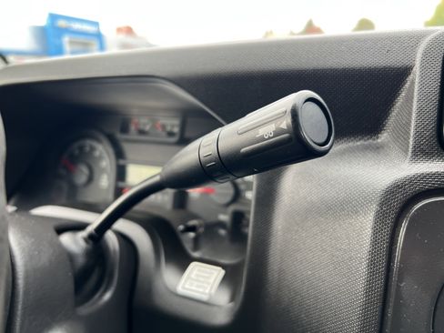 Used 2017 Ford E-350 and Econoline 350 Super Duty image 18