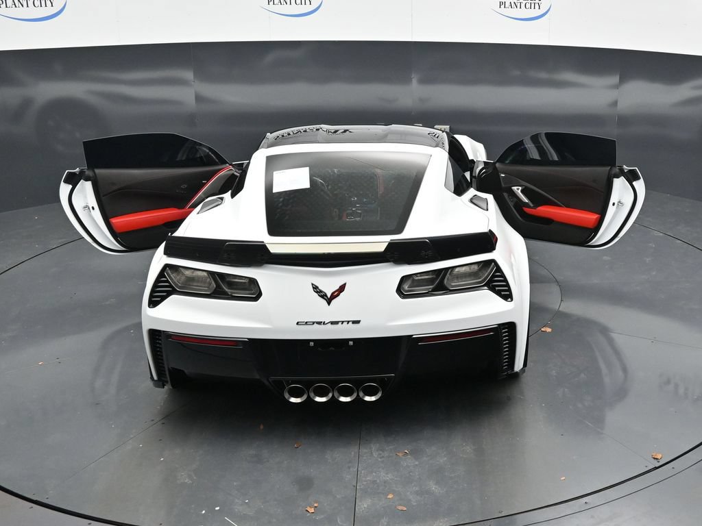 Used 2019 Chevrolet Corvette Z06 RWD image 35