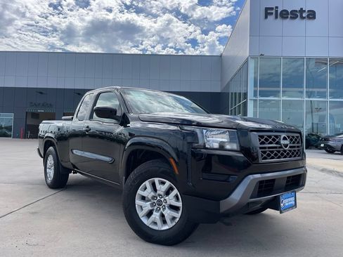 Certified 2023 Nissan Frontier SV w/ Technology Package RWD image 1