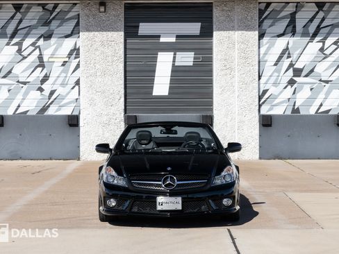 Used 2012 Mercedes-Benz SL 63 AMG image 3