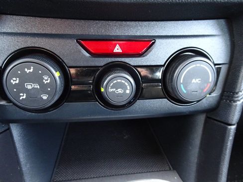 Used 2019 Subaru Impreza 2.0i Premium image 22