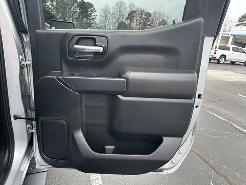 Certified 2022 Chevrolet Silverado 1500 Custom image 18