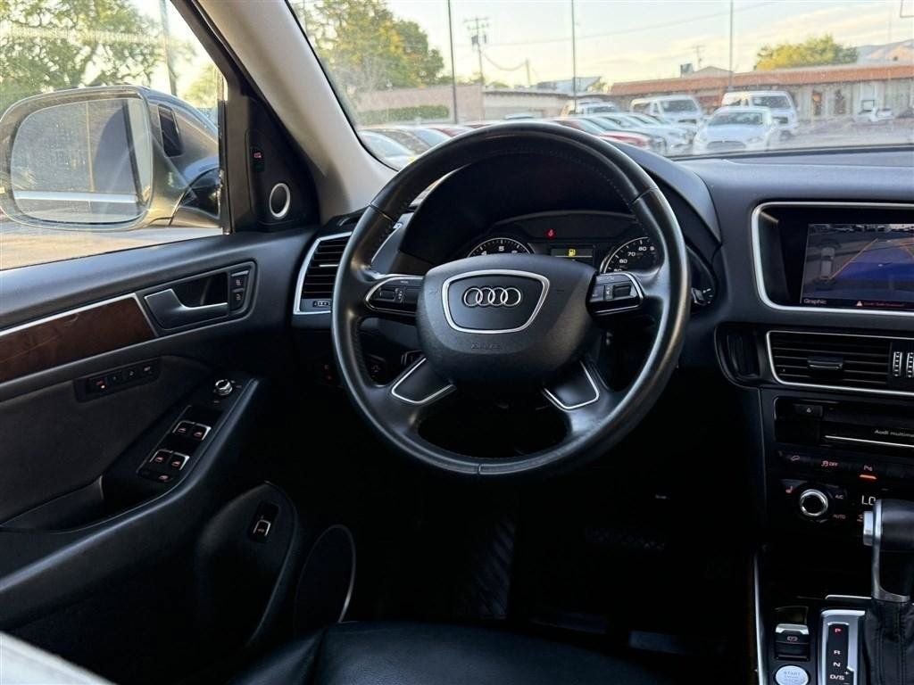 Used 2016 Audi Q5 2.0T Premium Plus w/ Technology Package AWD/4WD image 32