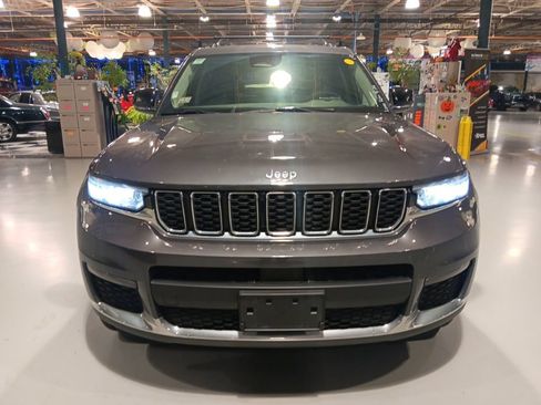 Used 2023 Jeep Grand Cherokee L Limited AWD/4WD image 6
