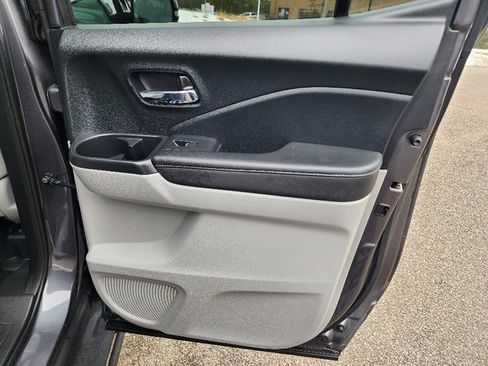 Used 2023 Honda Ridgeline RTL-E image 16