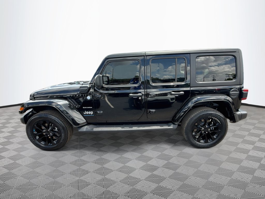 Certified 2023 Jeep Wrangler Unlimited Sahara w/ Cold Weather Group AWD/4WD image 9