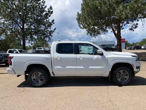 New 2026 Nissan Frontier SV w/ All-Weather Content Package AWD/4WD image 6