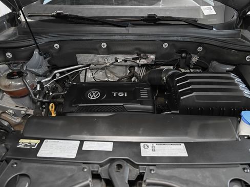 Used 2020 Volkswagen Atlas Cross Sport SE FWD image 15