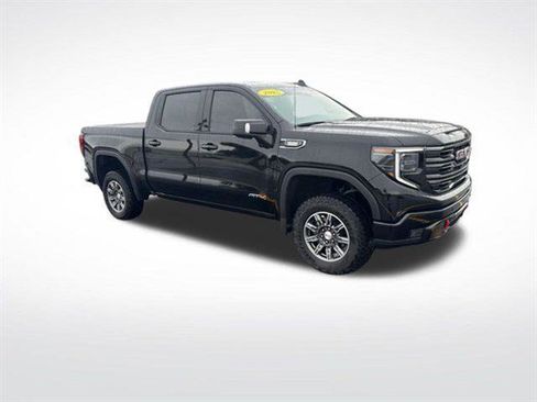 Certified 2025 GMC Sierra 1500 AT4 w/ AT4 Premium Package image 8