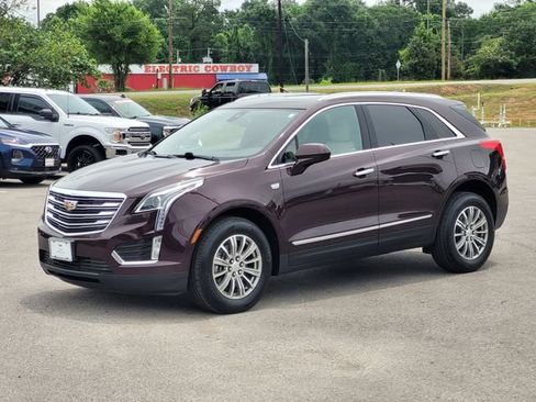 Used 2018 Cadillac XT5 Luxury w/ Driver Awareness Package FWD image 4