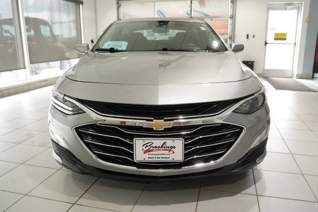 Used 2025 Chevrolet Malibu LS w/ Driver Confidence Package FWD image 6