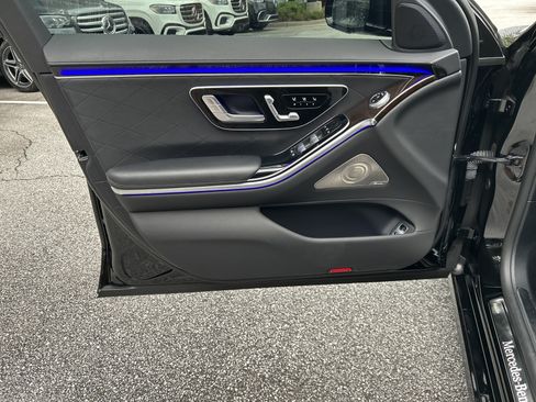 Certified 2024 Mercedes-Benz S 580 4MATIC Sedan image 16