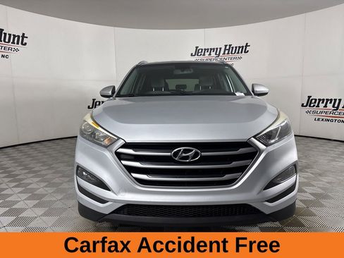 Used 2018 Hyundai Tucson SEL FWD image 4
