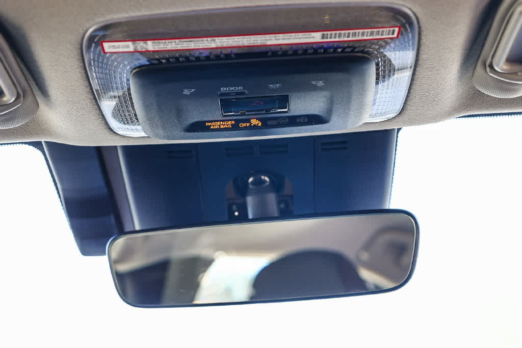 New 2027 Toyota Prius Plug-In Hybrid FWD image 17
