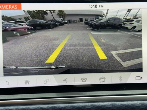 Used 2020 Land Rover Range Rover Velar R-Dynamic S image 25