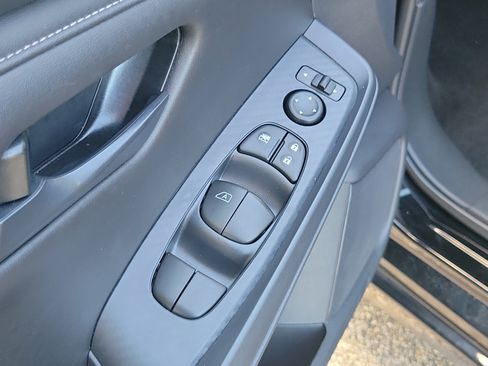 Used 2024 Nissan Sentra S FWD image 13