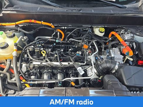 Used 2023 Ford Maverick XLT FWD image 9
