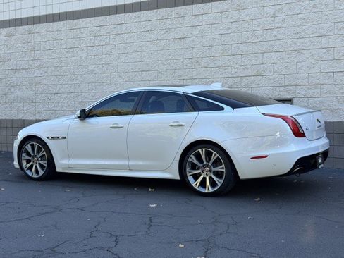 Used 2019 Jaguar XJ R-Sport image 2