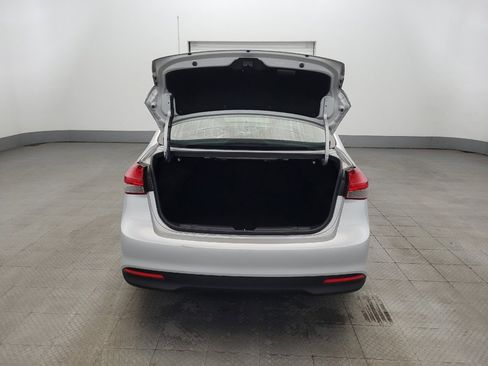 Used 2017 Kia Forte LX FWD image 29