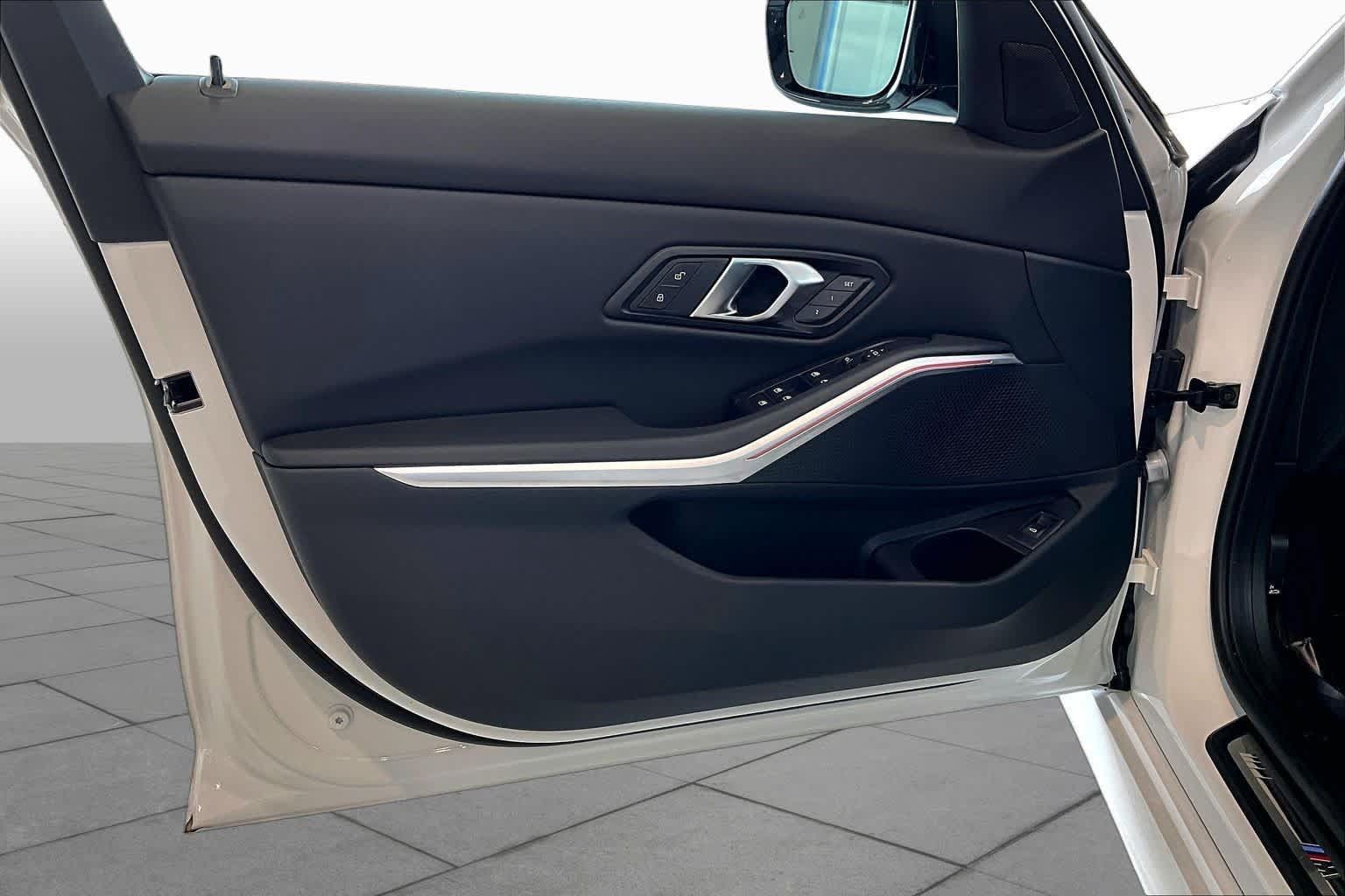 New 2026 BMW 330i Sedan w/ M Sport Package RWD image 10