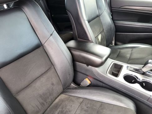 Used 2020 Jeep Grand Cherokee Altitude image 15