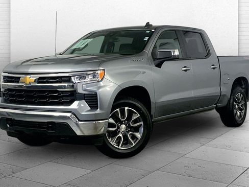Used 2023 Chevrolet Silverado 1500 LT AWD/4WD image 12