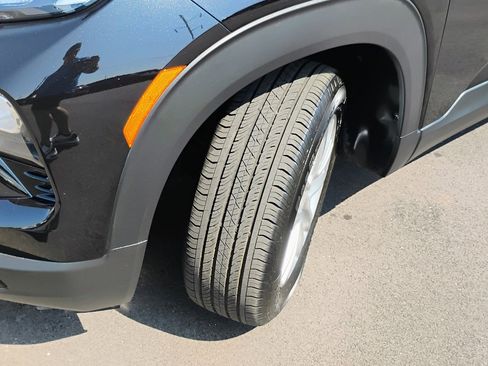 Used 2025 Chevrolet TrailBlazer LS w/ LS Convenience Package image 25