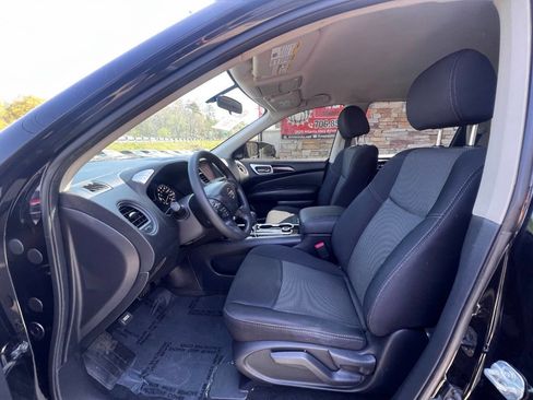 Used 2018 Nissan Pathfinder S AWD/4WD image 18