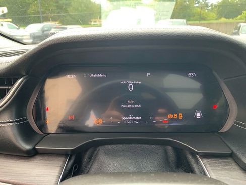 Used 2022 Jeep Grand Cherokee L Limited w/ Black Appearance Package image 24