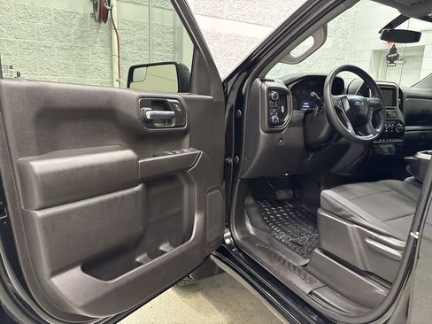 Used 2020 Chevrolet Silverado 1500 Custom Trail Boss w/ Custom Convenience Package AWD/4WD image 13