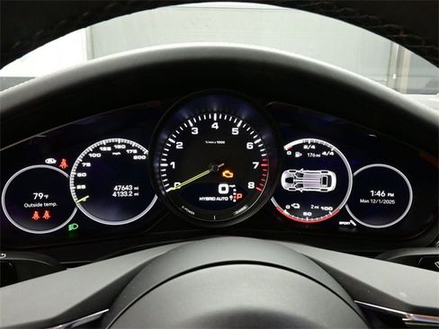 Used 2023 Porsche Panamera 4S w/ Premium Package image 8