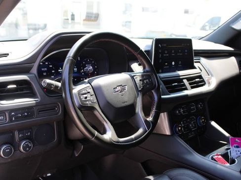 Used 2024 Chevrolet Suburban RST RWD image 32