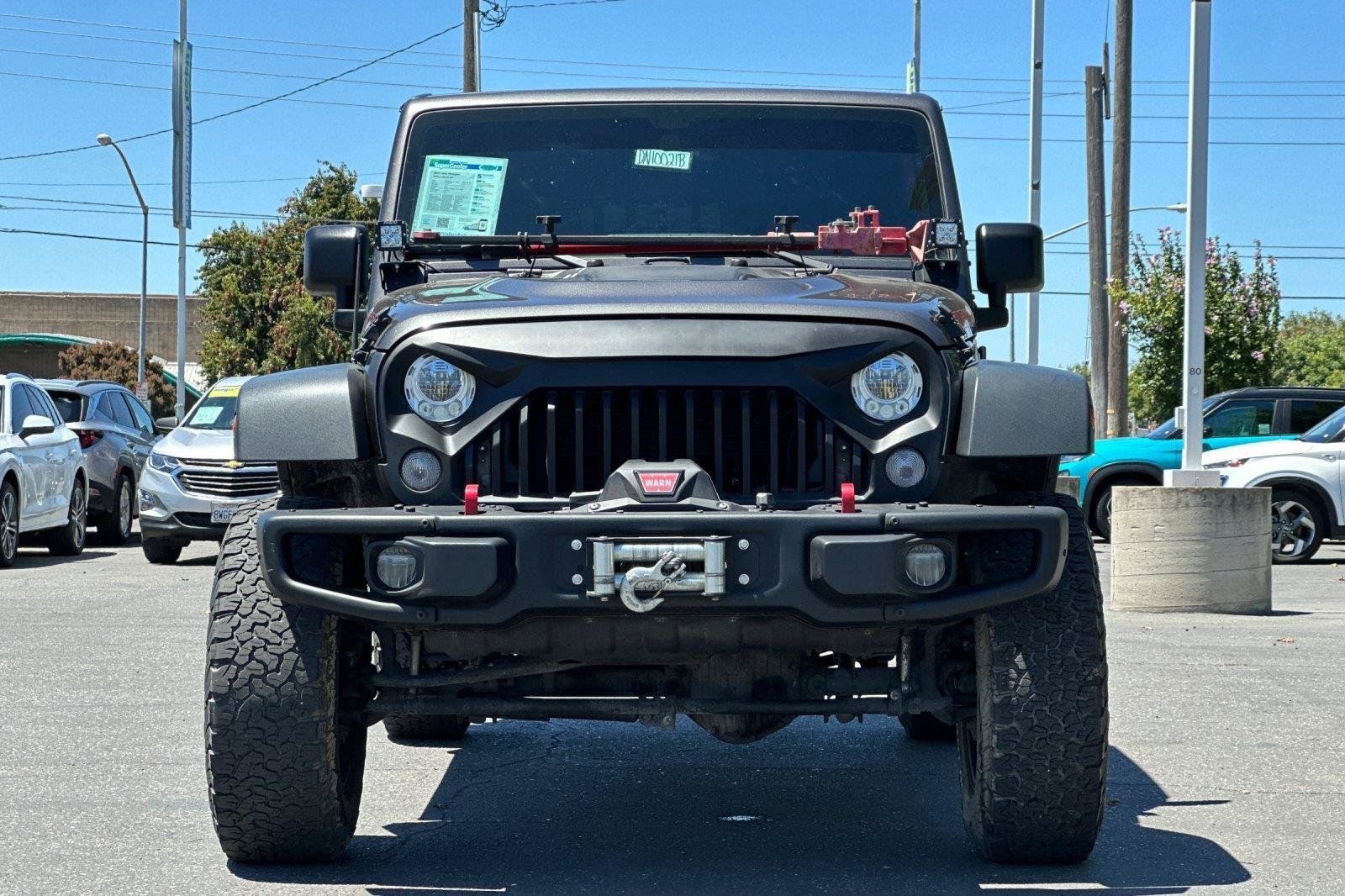 Used 2017 Jeep Wrangler Unlimited Rubicon AWD/4WD image 9
